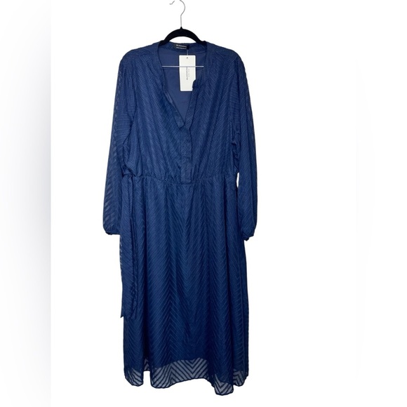 Bloomchic Geometric Lantern Sleeve Dress Navy - Picture 2 of 11
